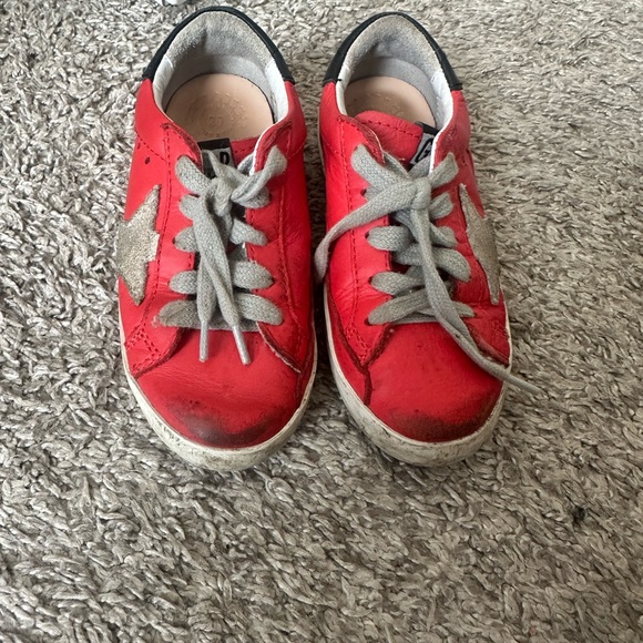 Golden goose boy’s sneakers 🥰😍 - Picture 3 of 5